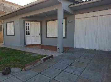 Casa · 325m² · 1 Quarto · 2 Vagas · 
                                Casa com laje com 05 dormitórios
                            