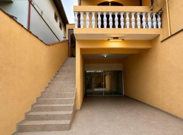 Casa · 175m² · 3 Quartos · 2 Vagas · 
                                Sobrado á Venda em Interlagos 
                            