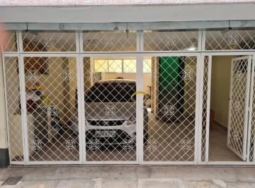 Casa de 2 quartos, Rio de Janeiro · Casa Tríplex 2 quartos 2 vagas Andaraí