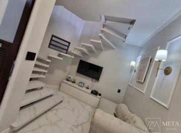 Triplex com 3 dormitórios (1 suíte) no Ingleses do Rio Vermelho-Florianópolis/SC · Triplex com 3 dormitórios (1 suíte) no Ingleses do Rio Vermelho-Florianópolis/SC