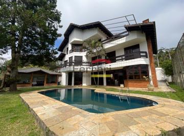 Casa · 400m² · 4 Quartos · 6 Vagas · Sobrado para locação com 3 suítes e 6 vagas na Serra da Cantareira