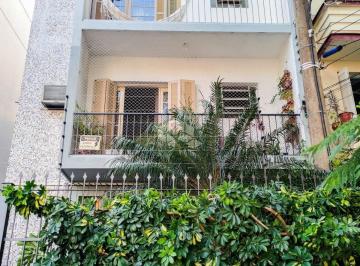 Apartamento · 68m² · 2 Quartos · Apartamento com 2 dormitórios, 2 banheiros, 67 m², Bairro Rio Branco - Porto Alegre