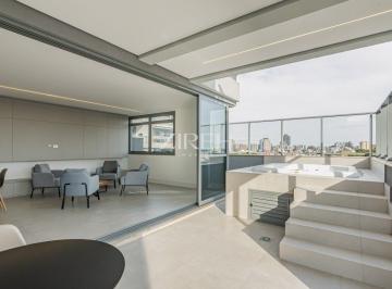 Apartamento · 205m² · 3 Quartos · COBERTURA DUPLEX SEMI-MOBILIADA NO ÁGUA VERDE PARA ALUGAR