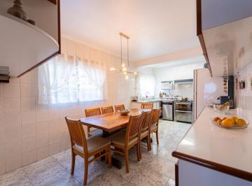 IMG_20260622_001515_000.jpeg · Confortável sobrado para venda em Chácara Santo Antônio (Zona Sul) com 2 quartos, 91m² - remaxfront#