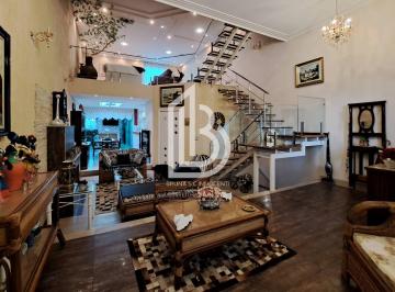 Casa · 320m² · 3 Quartos · 5 Vagas · Sobrado Alto Padrão à venda – 3 suítes, gourmet e espaço comercial SCS