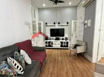 Casa · 210m² · 3 Quartos · Casa em Rua Prudente de Moraes - Vila Mathias - Santos/SP