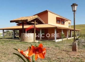 Rural de 2 quartos, Caçapava · Chácara em Estrada Municipal Nicanor Giovanelli - Chácara Marambaia - Caçapava/SP