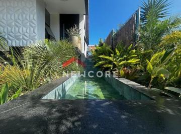 Casa 1000m² Venda Praia do Estaleiro · Casa de condomínio em Avenida Rodesindo Pavan - Praia do Estaleiro - Balneário Camboriú/SC