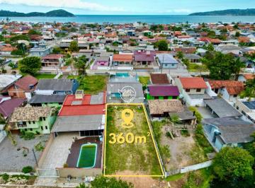 Terreno · 360m² · Terreno Plano 360m² na Praia da Pinheira – A 500m do Mar