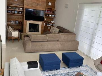 Casa · 330m² · 4 Quartos · 4 Vagas · Casa a venda em Alphaville