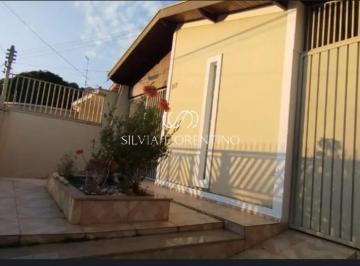 Foto 01 · Casa à venda em Tremembé-SP, Centro: 2 quartos, 1 sala, 1 banheiro, 2 vagas, 150m² de área!