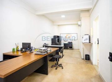 Comercial · 200m² · Loja Comercial com 200m² e Potencial para 2 Pavimentos na QN 7 - Riacho Fundo I