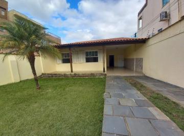 Casa · 241m² · 3 Quartos · 4 Vagas · Casa linear, 3 quartos, 2 suítes, 4 vagas à venda Pompeia