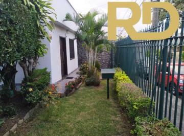 Casa · 230m² · 3 Quartos · 3 Vagas · Ampla casa Esplanada