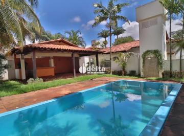 Casa · 1000m² · 3 Quartos · 5 Vagas · Casa residencial com 3 quartos sendo 2 suítes disponível para locação no bairro Morada da Colina em 