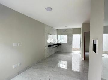 Casa · 100m² · 2 Quartos · 1 Vaga · Casa com 2 quartos sendo 1 suíte disponível para venda no bairro Shopping Park em Uberlândia - MG.