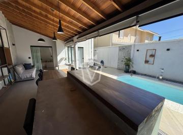 Casa · 200m² · 4 Quartos · 4 Vagas · Casa à venda com 04 quartos no Chácara das Palmeiras Imperiais - Medeiros, Jundiaí/SP.