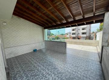Casa · 200m² · 3 Quartos · 2 Vagas · Sobrado à Venda Vila Alzira, Santo André