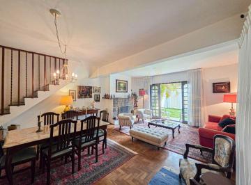 Casa · 145m² · 3 Quartos · 4 Vagas · Casa à venda no Jardim Cordeiro | 3 quartos