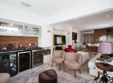 Apartamento · 158m² · 3 Quartos · 2 Vagas · Apartamento reformado e mobiliado de 158m², com 3 suítes e 2 vagas na Vila Olimpia