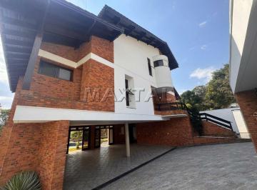 Casa · 400m² · 4 Quartos · 6 Vagas · Sobrado em Mairipora, com 3 suítes, 3 salas, piscina, 6 vagas, vista para Cantareira.
