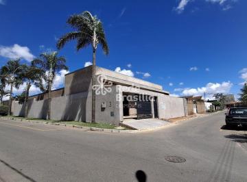 Casa · 210m² · 3 Quartos · 2 Vagas · Rua 3 - Casa alto padrão à venda, 3 suítes, escritório, excelente localização em Vicente Pires