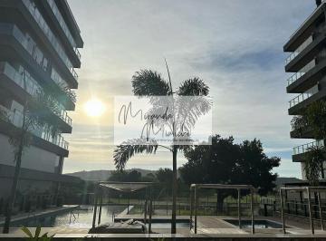 Apartamento · 77m² · 2 Quartos · 1 Vaga · Apartamento em Jurerê Internacional, Florianópolis/SC