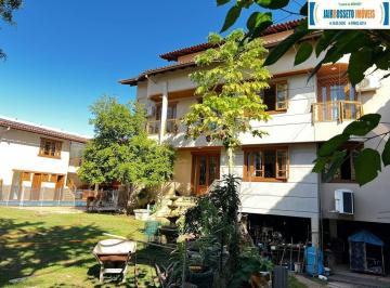 Casa · 840m² · 3 Quartos · 21 Vagas · Casa duplex Para Aluguel 03 quartos c/03 suítes em Enseada do Suá