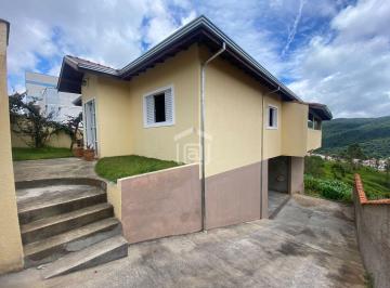 Casa · 290m² · 3 Quartos · 4 Vagas · Casa/Sobrado na Zona Leste
