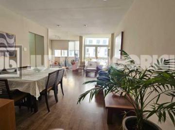 Apartamento · 131m² · 3 Quartos · 1 Vaga · Copacabana-131m-Frente-1vaga de garagem