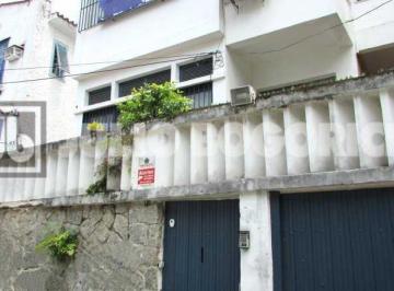 Casa · 238m² · 4 Quartos · 4 Vagas · Botafogo - Rua bucólica, sem saída - Junto Praia e Praia Shopping - Excelente ca
