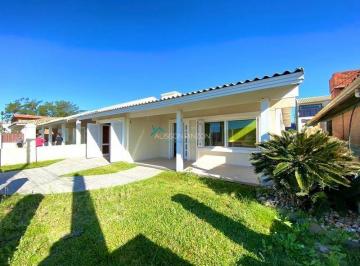 Casa · 160m² · 4 Quartos · 2 Vagas · Casa na beira mar de Atlântida Sul.
