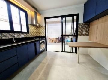 e8ypdm2odk1mmixyjm3mjm4_md · Casa com 3 dormitórios, À VENDA no Boqueirão.