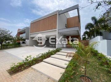 Casa · 417m² · 4 Quartos · 6 Vagas · Lindo sobrado NOVO com 4 suites no Alphaville 3 em Votorantim!