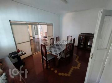 f1e4a258 · Casa, 4 dormitórios, 210 m², em Vila Liviero