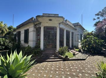 202510091119273055.jpg · Casa para Venda em Pelotas, Centro, 3 dormitórios, 2 banheiros, 1 vaga