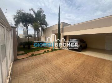 Foto 01 · Bela Casa à Venda em São José do Rio Preto-SP, Jardim Redentor: 3 Quartos, 2 Suítes, 2 Salas, 3 Banh