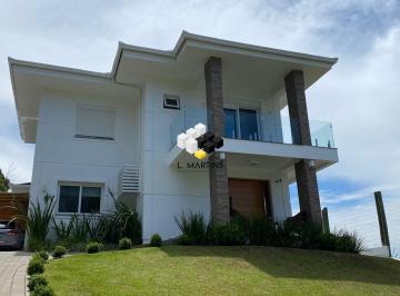 Casa · 288m² · 3 Quartos · 1 Vaga · Casa a Venda em Gramado a 10 Minutos do Centro 600m²