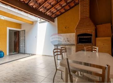 Casa · 178m² · 3 Quartos · 2 Vagas · Casa Térrea à Venda na Vila Ré – 3 Quartos, Quintal com Churrasqueira e 2 Vagas Cobertas