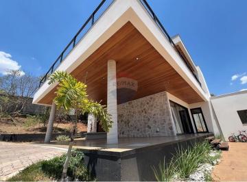 Casa · 532m² · 4 Quartos · 2 Vagas · O Seu Refúgio de Luxo Espera por Você no Condomínio Solar da Serra -Jardim Botânico-DF