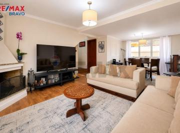 Casa · 160m² · 3 Quartos · 3 Vagas · Sobrado à venda em condomínio, 3 Q (1 suíte), 3 vagas de garagem, 160m2, no Bacacheri
