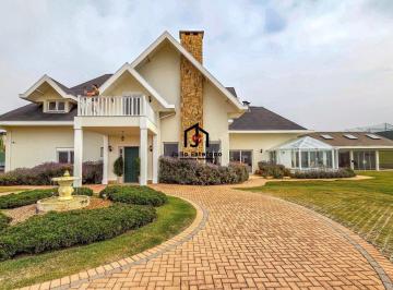 Casa · 3849m² · 4 Quartos · Casa à venda - em Campos do Jordão