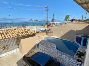 Casa de 3 quartos, São Sebastião · VENDA em frente a praia