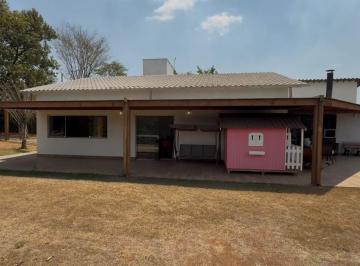 Casa · 236m² · Residência Exclusiva com Área Gourmet, Spa e 4 suítes em Capim Branco