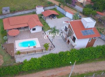 Rural · 2100m² · 4 Quartos · Chácara com casa e piscina na Colônia Rodrigo Silva, Barbacena, MG