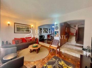 Casa · 170m² · 3 Quartos · 2 Vagas · Casa espaçosa com quintal e 2 vagas à venda no Campo Belo