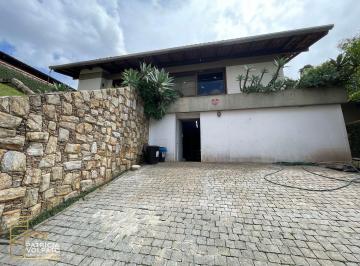 Casa · 392m² · 4 Quartos · 2 Vagas · Casa Duplex e Edícula