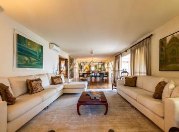 Apartamento · 330m² · 4 Quartos · 5 Vagas · Apartamento de 4 dormitórios, 3 suítes, de 330 m², 5 vagas de garagem, em Perdizes.