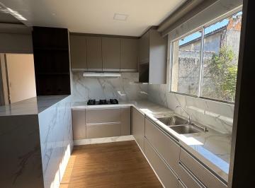 Casa · 144m² · 3 Quartos · 2 Vagas · Casa de 144 m² à venda no Parque Guarani - 1 Suíte + 2 dormitórios