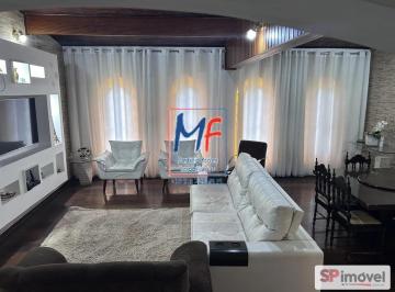 Casa · 225m² · 3 Quartos · Excelente sobrado em Santo André/SP, com 225 m² a.u., 3 dormitórios (1 suíte), sala, cozinha, área g